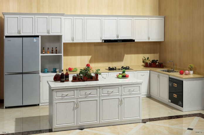 全鋁衣柜和實木衣柜的區(qū)別